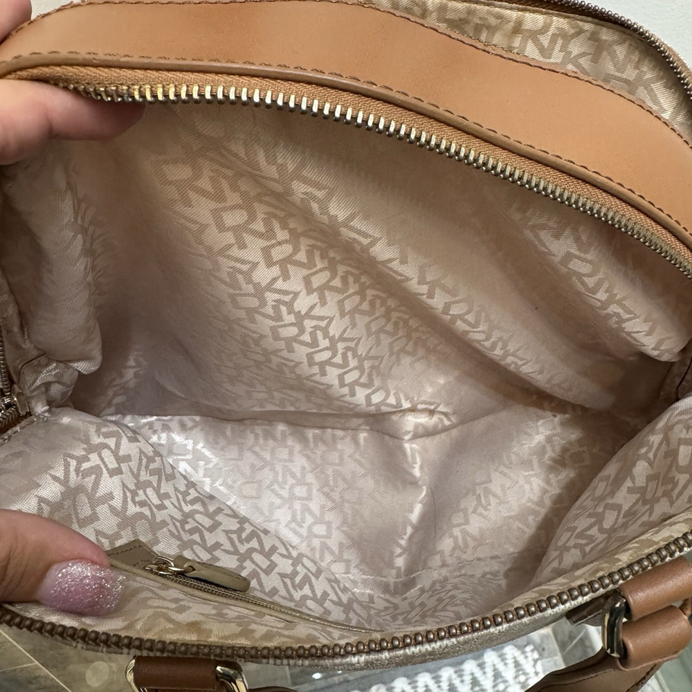 DKNY Heritage Coated Logo Satchel Crossbody Brown Cream w/ Hang Tag EUC - Picture 7 of 8